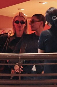hailey-bieber-night-out-with-kendall-jenner-and-friends-at-sushi-park-in-los-angeles-09-29-2024-2.jpg