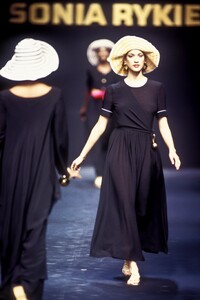 hartmanns93rykiel-83.thumb.jpg.4fe22f7bdb16d7848bda1203e0df6e3d.jpg