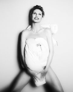 heidi-klum-for-numero-netherlands-issue-09-2023-5.jpg