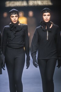 ilonkaf91rykiel-87.thumb.jpg.5d3480f8394427fd59929db2d3ddd5f5.jpg