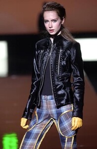ilze f04exte-15-89.jpg