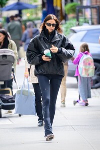 irina-shayk-in-a-oversized-leather-jacket-out-in-new-york-10-02-2024-5.jpg