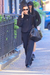 irina-shayk-out-and-about-in-new-york-10-08-2024-1.jpg