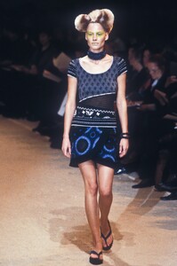 jacquivrolykke9856.thumb.jpg.c01195a8084d87b053914fafc910dee7.jpg