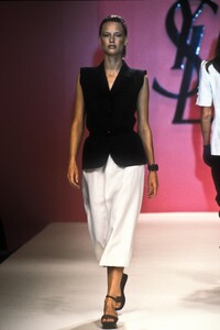jacquivrolykys9935.thumb.jpg.90952493edcf776c1b552530f53df9f1.jpg