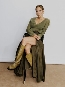 jennifer-lopez-deadline-studio-at-toronto-international-film-festival-09-07-2024-2.jpg
