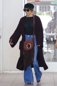 jennifer-lopez-out-and-about-in-los-angeles-09-21-2024-0.jpg