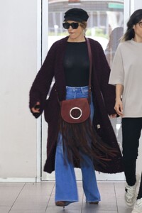 jennifer-lopez-out-and-about-in-los-angeles-09-21-2024-9.jpg