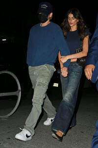 kaia-gerber-and-austin-butler-on-a-date-night-in-new-york-10-06-2024-5.jpg