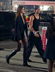 kaia-gerber-arrives-at-charli-xcx-concert-in-inglewood-10-15-2024-6.jpg