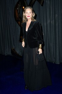 kate-moss-attends-saint-laurent-show-at-paris-fashion-week-09-24-2024-3.jpg