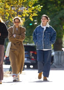 katie-holmes-and-suri-cruise-out-and-about-in-new-york-10-17-2024-6.jpg