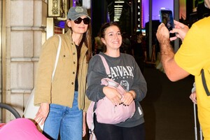 katie-holmes-arrives-at-her-broadway-play-our-town-in-new-york-10-23-2024-1.jpg