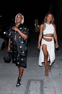 kelly-rowland-and-victoria-monet-arrives-at-matsuhisa-in-beverly-hills-07-13-2024-5.thumb.jpg.1e356ea184e531b333afe180aec147cb.jpg