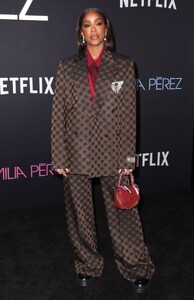 kelly-worland-at-emilia-perez-premiere-at-the-egyptian-theatre-in-hollywood-10-21-2024-2.jpg