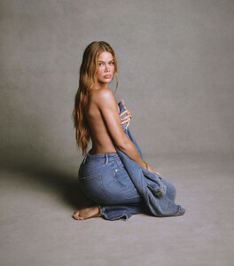 khloe-kardashian-for-good-american-the-khloe-edit-campaign-2024-1.jpg