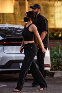 kylie-jenner-at-il-segreto-restaurant-in-los-angeles-09-09-2024-6.jpg