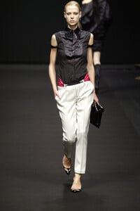 lauramorganpf0317.thumb.jpg.43af6d5786b1892c0ec5bd0de6084f7c.jpg