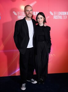 lilycollins_us_005~106.jpg