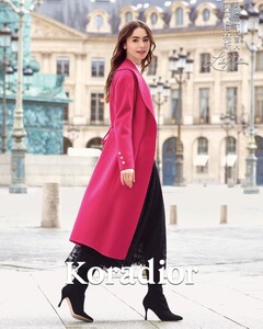 lilycollins_us_005~108.jpg