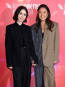 lilycollins_us_027~38.jpg