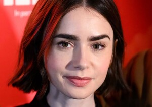 lilycollins_us_034~32.jpg