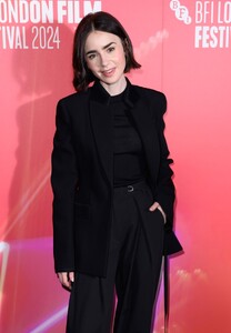 lilycollins_us_035~29.jpg