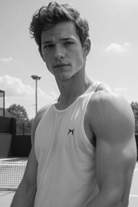 mike.thumb.jpg.0092ffc38663d6a839f52e286c34c6fd.jpg