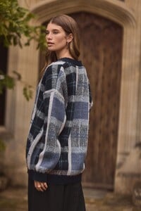 n21270s2.jpg