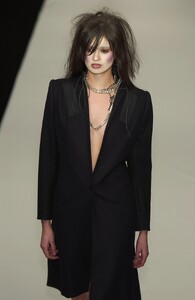 narelle-f03boudicca-2t.thumb.jpg.eba8d05d19b3c398b934d0d9e758db19.jpg