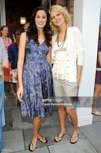 narelleLisaM2008NYS.thumb.jpg.9608028661ab45f3afdb655bdb150f3b.jpg