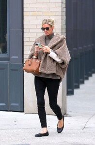 nicky-hilton-shines-in-nyc-on-09-24-2024-2.jpg