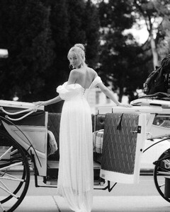 orsibakacsbridal_440646612_2151146668583119_2000084625443467394_n.jpg