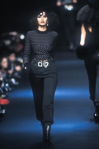 padmaLf94rykiel-14.thumb.jpg.f7ba12a8dbfe344ee3911ae88fbe1031.jpg