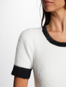 robe-tricot-courte-ajustee-ecru-femme-vue4-32536300992880201.jpg