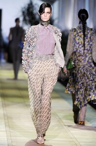 roberto_cavalli_ss_2010_milan_(14).jpg