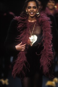 rwf91rykiel-53xl.thumb.jpg.1dbcc50dc478f9fa96d4cc9d30665d7d.jpg
