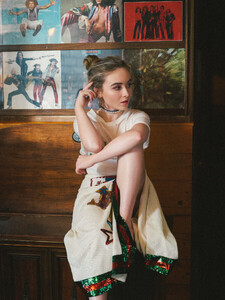 sabrinacarpenter-daily_28729.jpg