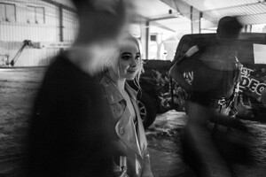sabrinacarpenter-daily_28829.jpg