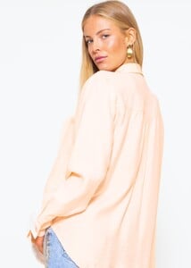 sassyclassy-hemdbluse-mit-ziernahten-pastellpeach-S4203E6909.jpg
