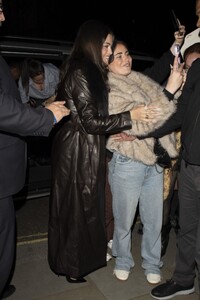 selena-gomez-arrives-back-at-her-hotel-in-london-10-10-2024-1.jpg
