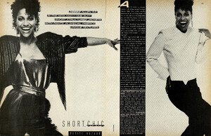 short_chic_03_04.thumb.jpg.1ba30411086a1b2bac0525367da2d751.jpg