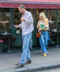 sienna-miller-and-her-boyfriend-oli-green-08-27-2024-5.jpg