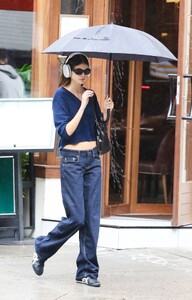 step-into-fall-with-kaia-gerber-s-must-have-sneakers-3.jpg