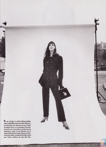 unefemmedanslaville-joyceP-no10-jul-aug-1988(2).thumb.png.eb84404f011e339163189647319af2f7.png