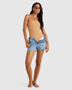 uvjx100144_rvca_cpg0_frt9.jpg