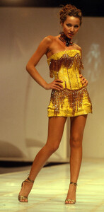 varias_desfilando145(1).thumb.jpg.181852c6c4c0f3a0d8618c4abc22bc6d.jpg