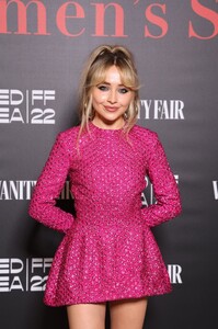 vf-womens-stories-carpet_005.jpg
