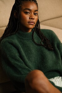 yse-maille-pull-dans-la-nuit-calme-vert-thym3.jpg