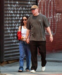 zoe-kravitz-s-nyc-street-style-effortless-chic-meets-high-end-accessories-0.jpg